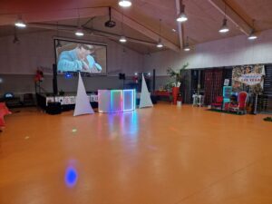 Lire la suite à propos de l’article Soirée DJ anniversaire 50 ans Emmanuelle – Ambiance casino