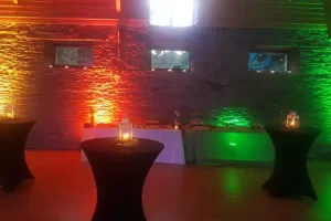 Lire la suite à propos de l’article Location éclairage de salle + sono au Manoir de la Vieille Oreille à Chantepie