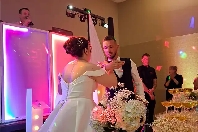 You are currently viewing DJ mariage à la salle polyvalente de Sainte-Anne-sur-Vilaine